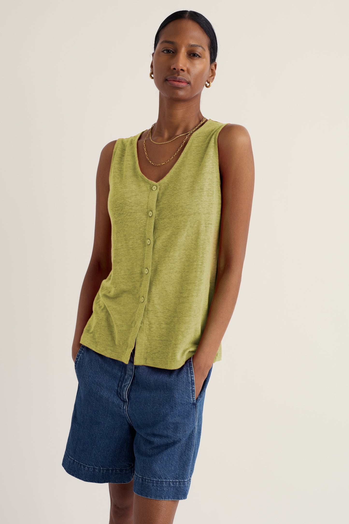 Gilet Carn Glaze in lino con bottoni frontali