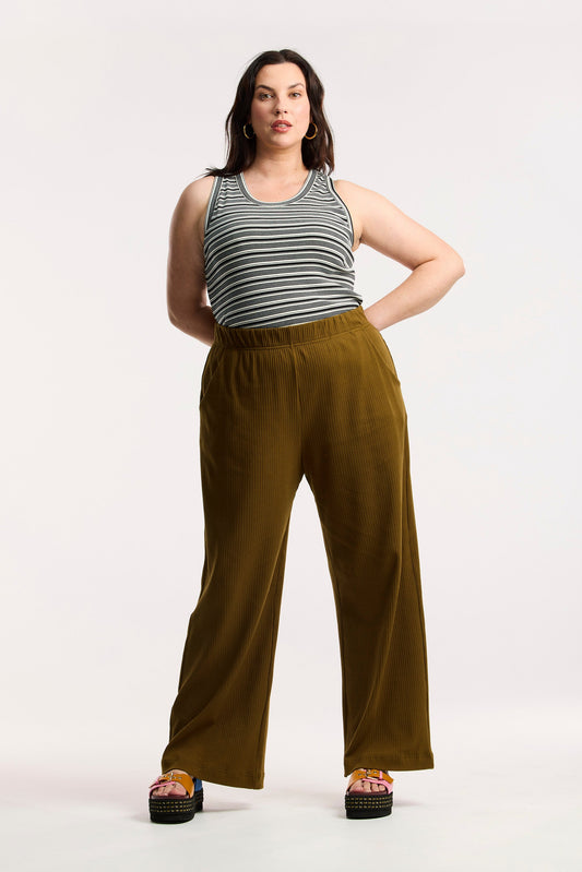 Pantalon large côtelé Traveller Luxe